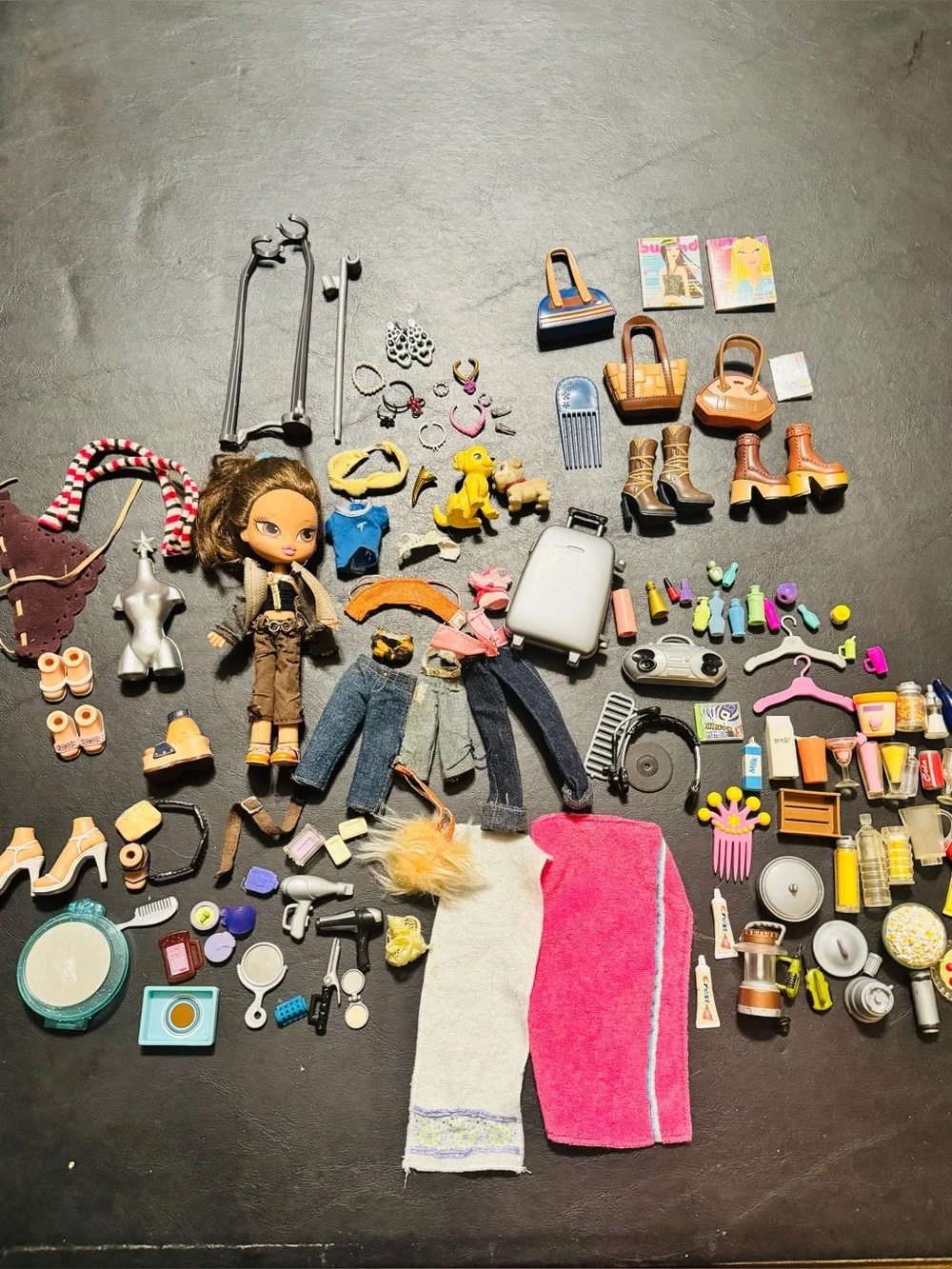Bratz Barbie My Scene Accessories Lot 100+ Pieces Bundle